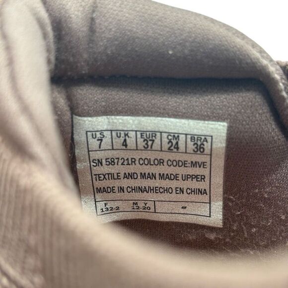 Skechers Memory Foam Slip On Sneakers Mauve Size 7 - Picture 3 of 9